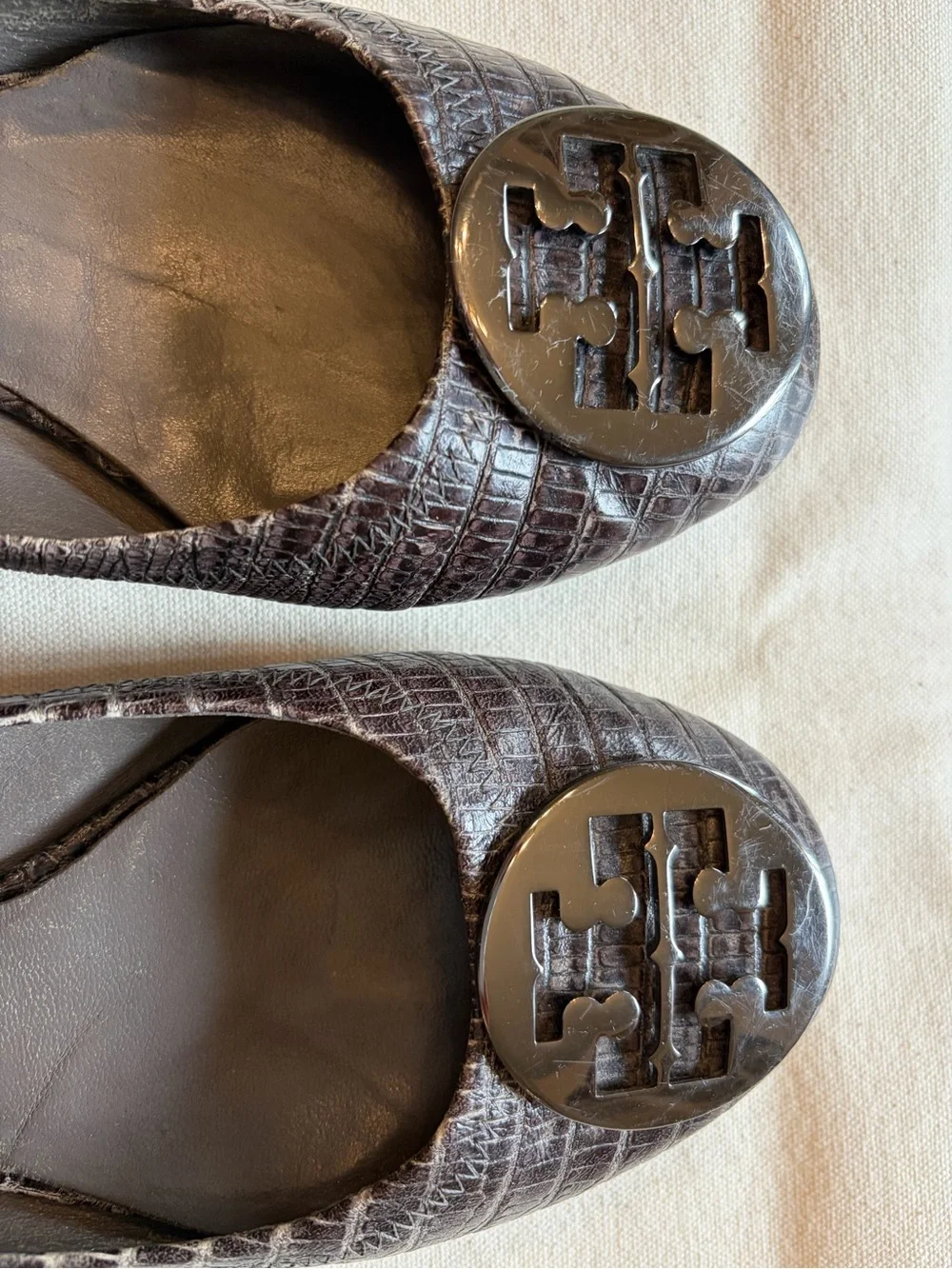 Tory Burch Grey Crocodile Embossed Reva Logo Ballet Flats 9